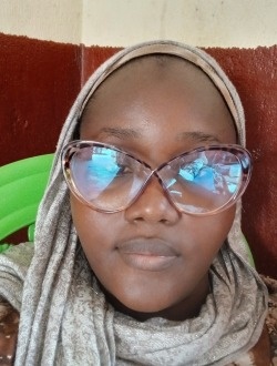 Profil de Khadija, une femme célibataire de 29 ans à Conakry