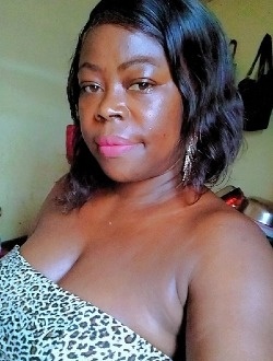 Profil de Clarice, une femme célibataire de 42 ans à Abang