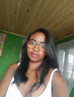 Profil de Eugeniah, une femme célibataire de 28 ans à Antananarivo