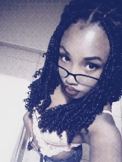 Profil de Anissa, une femme célibataire de 22 ans à Toamasina