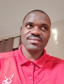 Profil de Jean-Pierre, un homme célibataire de 32 ans à Kinshasa