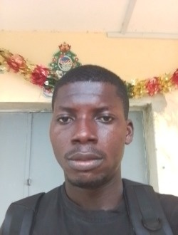 Profil de Anoh, un homme célibataire de 33 ans à Aboisso