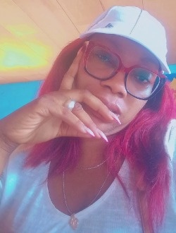 Profil de Justine, une femme célibataire de 40 ans à Ababa