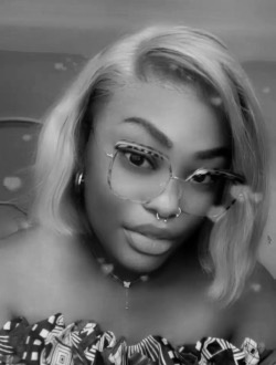 Profil de Margo, une femme célibataire de 25 ans à Bonanjo