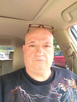 Profil de André, un homme célibataire de 50 ans à Riom