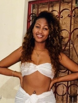 Profil de Laeva, une femme célibataire de 27 ans à Aharana