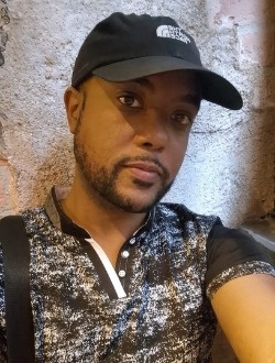 Profil de Tony, un homme célibataire de 41 ans à Bron