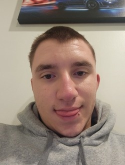 Profil de Evan, un homme célibataire de 18 ans à Melbourne Beach