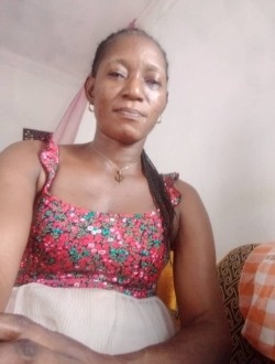 Profil de Damaris, une femme célibataire de 38 ans à Yaoundé