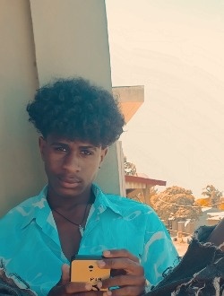 Profil de Rayan, un homme célibataire de 18 ans à Akinganio