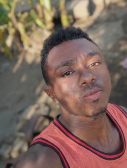 Profil de Ronald Sedra, un homme célibataire de 32 ans à Ambanja