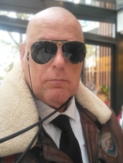 Profil de Sam, un homme célibataire de 68 ans à Paris