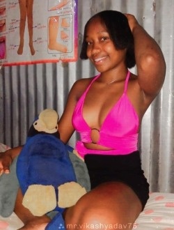 Profil de Sorayah, une femme célibataire de 26 ans à Antsiranana