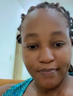 Profil de Joris, une femme célibataire de 35 ans à Kinshasa