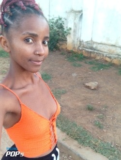 Profil de Raicha, une femme célibataire de 25 ans à Antsiranana