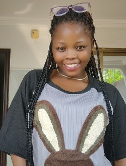 Profil de Pascaline, une femme célibataire de 25 ans à Lomé