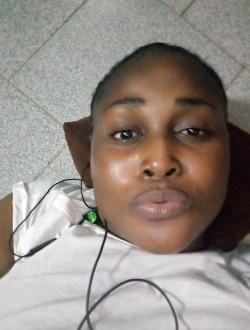 Profil de Ruth, une femme célibataire de 35 ans à Abi