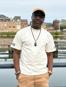 Profil de Le Belgo GuinÉen 🇧🇪, un homme célibataire de 46 ans à Jambes