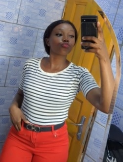 Profil de Marina, une femme célibataire de 26 ans à Yaoundé