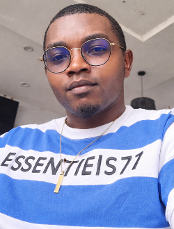 Profil de Alain, un homme célibataire de 30 ans à Abidjan