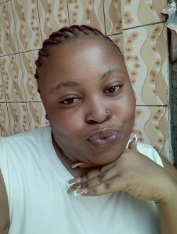 Profil de Christy Chou, une femme célibataire de 32 ans à Binda-Meyos