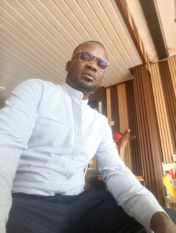 Profil de Tresor, un homme célibataire de 39 ans à Yaoundé