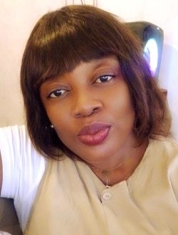 Profil de Solange, une femme célibataire de 45 ans à Douala