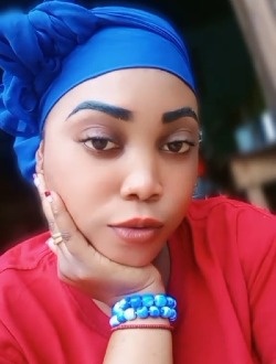 Profil de Lorie, une femme célibataire de 24 ans à Cotonou