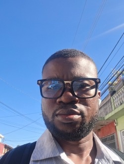 Profil de Moses, un homme célibataire de 34 ans à São Paulo