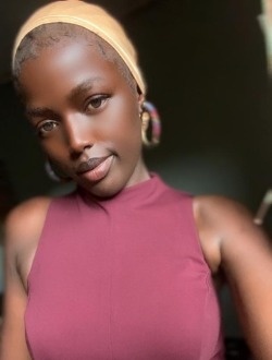 Profil de Rose, une femme célibataire de 25 ans à Yaoundé