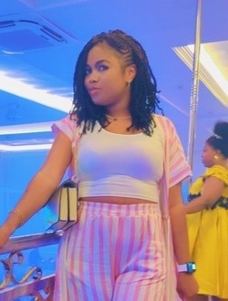 Profil de Belle Lune, une femme célibataire de 32 ans à Yaoundé