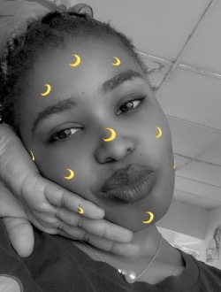 Profil de Aurelia, une femme célibataire de 25 ans à Abayansi