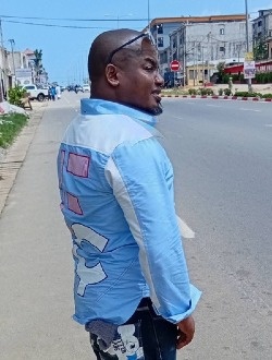 Profil de Ayolyviéli, un homme célibataire de 53 ans à Songon-Agban