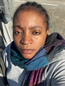 Profil de Leo, une femme célibataire de 20 ans à Abée