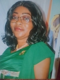 Profil de Virginie, une femme célibataire de 44 ans à Yaoundé