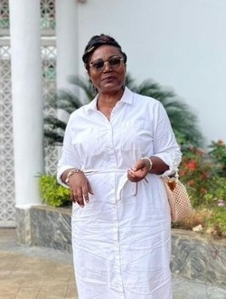 Profil de Elisabeth, une femme célibataire de 59 ans à Yaoundé