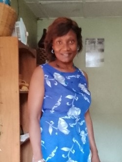Profil de Titi, une femme célibataire de 45 ans à Yaoundé