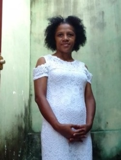 Profil de Fanjanirina, une femme célibataire de 43 ans à Abattoir