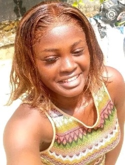 Profil de Mervy, une femme célibataire de 22 ans à Douala