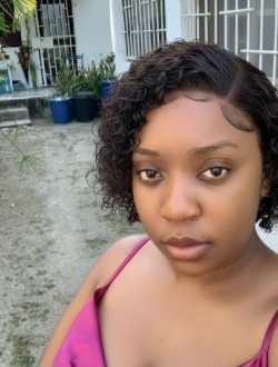 Profil de Héléna, une femme célibataire de 26 ans à Abaga