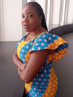 Profil de Fifi, une femme célibataire de 39 ans à Abidjan