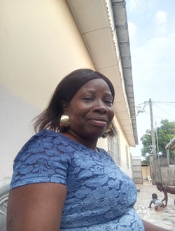 Profil de Chantal, une femme célibataire de 50 ans à Abidjan