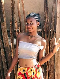 Profil de Cathy, une femme célibataire de 19 ans à Port Berge Vaovao