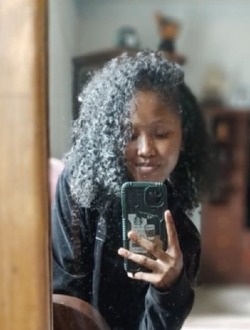 Profil de Raïssa, une femme célibataire de 19 ans à 67 Ha