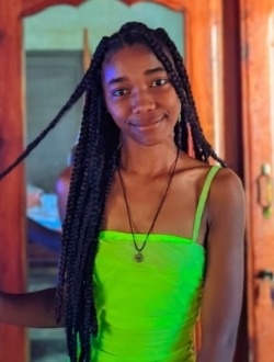 Profil de Angela, une femme célibataire de 22 ans à 67 Ha