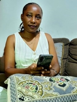 Profil de Juvetty, une femme célibataire de 36 ans à Kinshasa