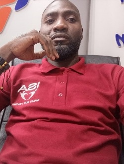 Profil de Max, un homme célibataire de 37 ans à Douala