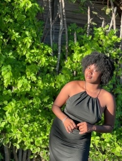 Profil de Fazilla, une femme célibataire de 24 ans à Antsiranana