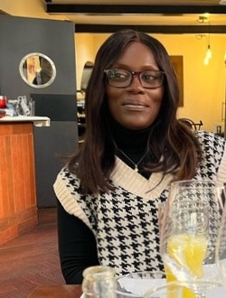 Profil de Julia, une femme célibataire de 55 ans à Istres