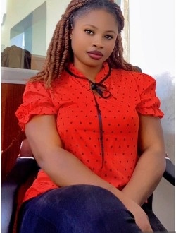 Profil de Lina, une femme célibataire de 29 ans à Conakry